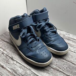 Nike Kids Shoes in Blue and White